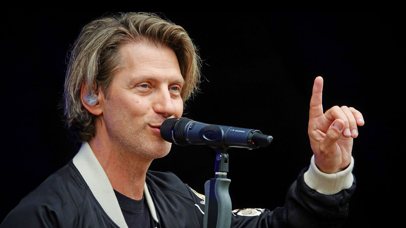 Gene Thomas bij fans